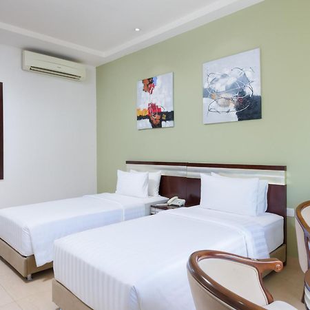 Centara Life Muscat Dunes Hotel Екстер'єр фото
