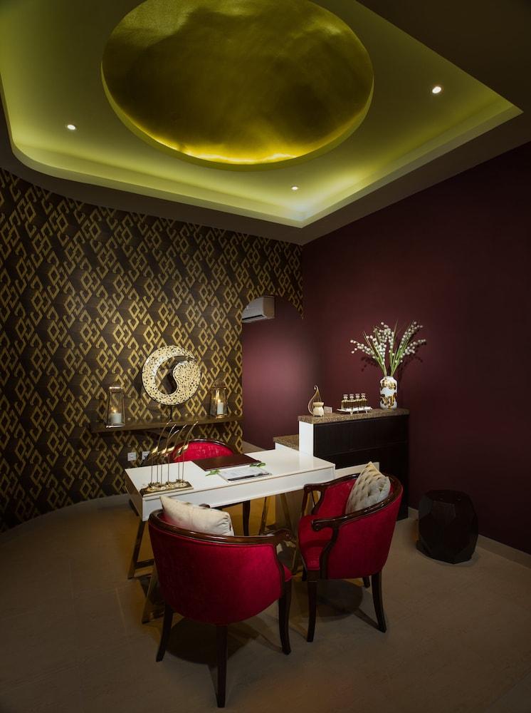 Centara Life Muscat Dunes Hotel Екстер'єр фото