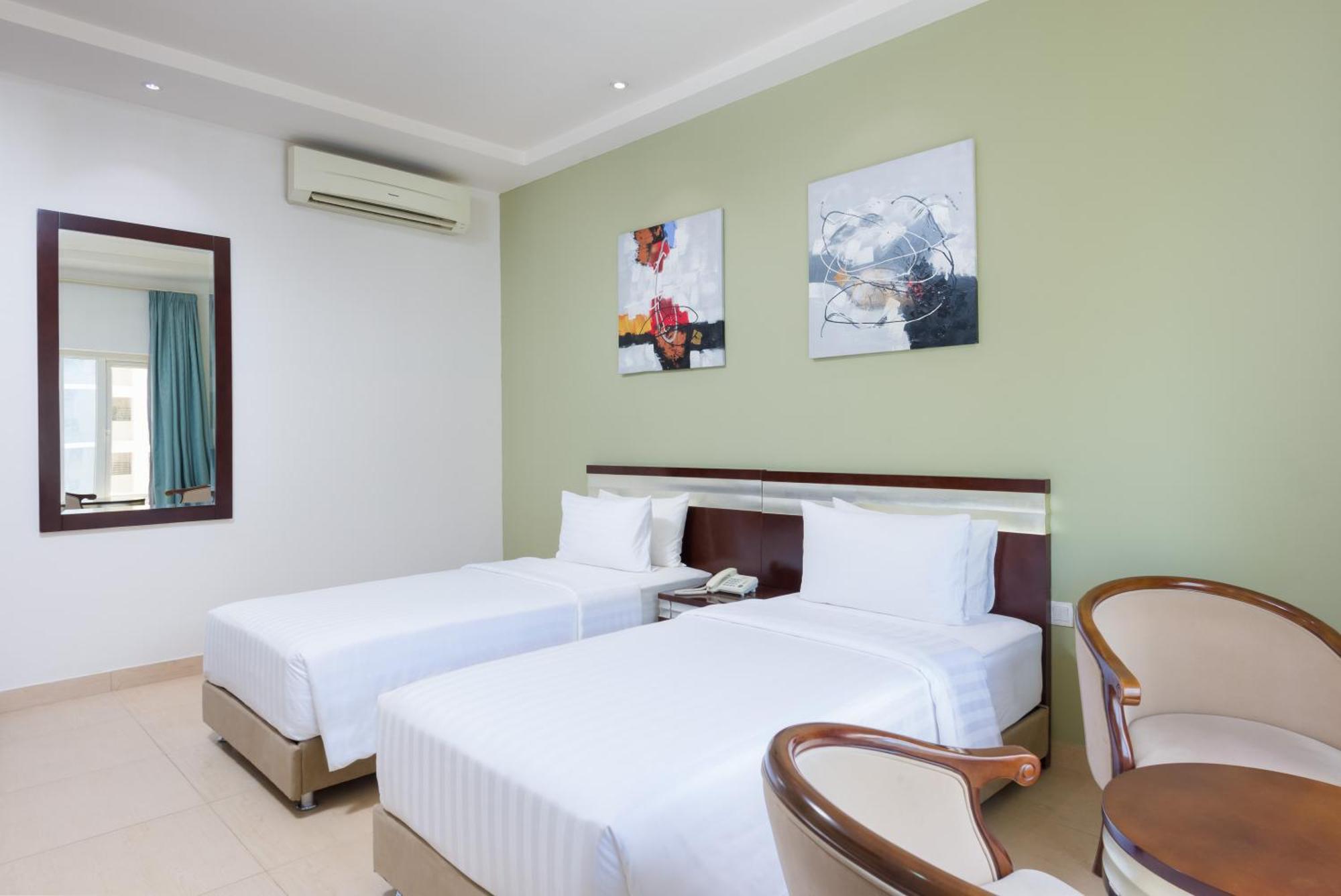 Centara Life Muscat Dunes Hotel Екстер'єр фото