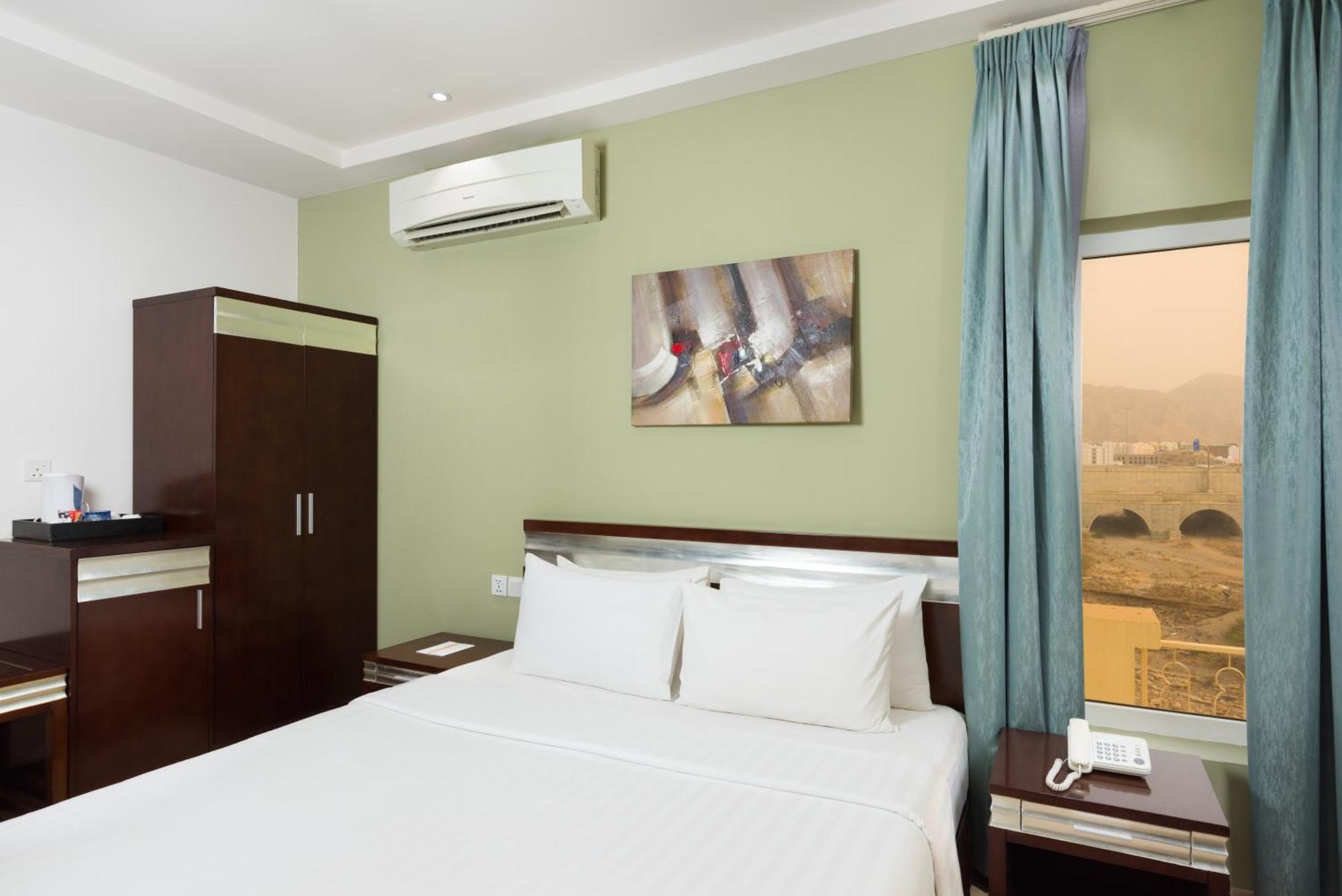 Centara Life Muscat Dunes Hotel Екстер'єр фото